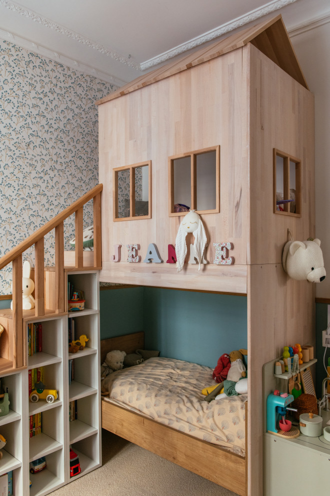 Inspiration pour une chambre d'enfant traditionnelle.
