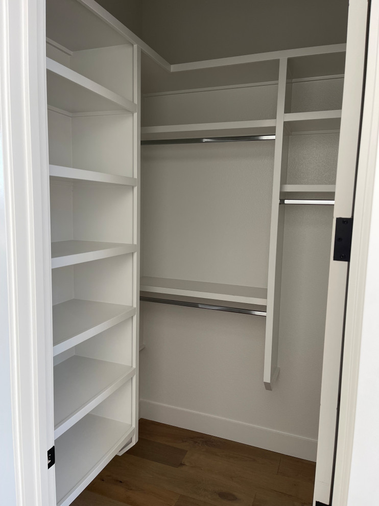 2022 Street of Dreams - Face-frame Closet
