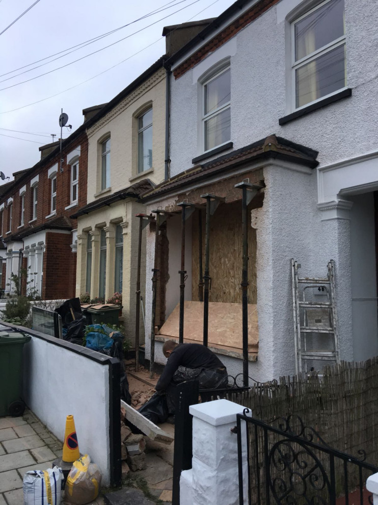 Replacing original features to period property + new timber sash windows