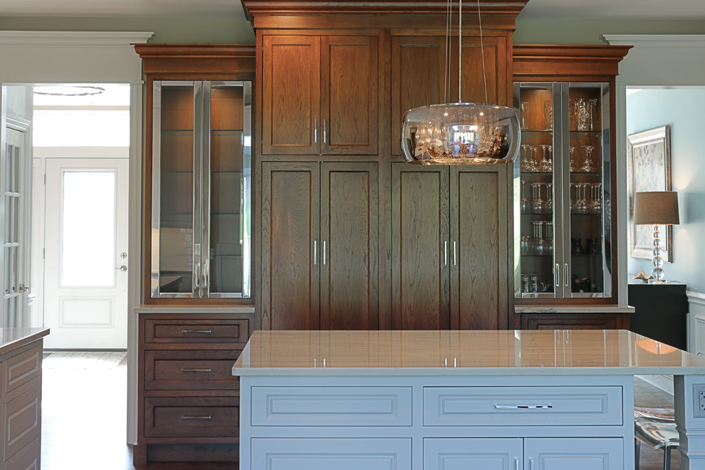 Inspiration for a transitional kitchen remodel in Chicago