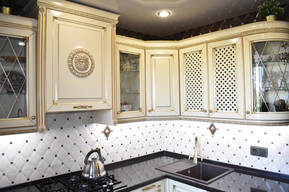 Кухня из массива бука, модель ЭКО