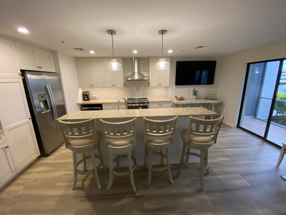 Inspiration for a transitional kitchen remodel in Miami