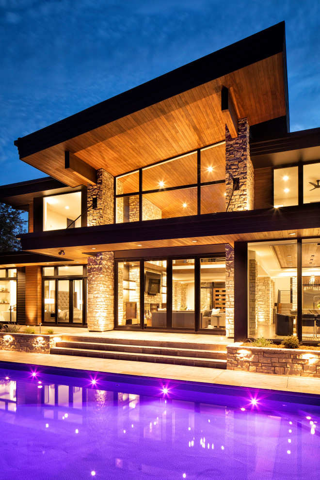 Home design - rustic home design idea in Minneapolis
