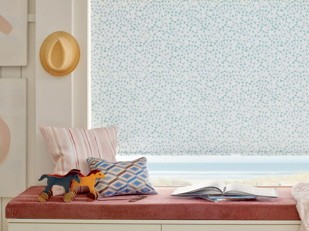Nurseries/Children's Room - DESIGN STUDIO™ ROLLER SHADES
Fabric/Material: Floral Stamp Opaque
Color: Green/Blue