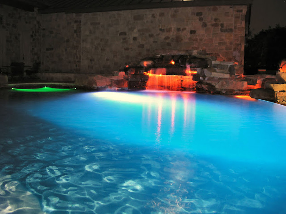 Pool fountain - infinity pool fountain idea in Austin