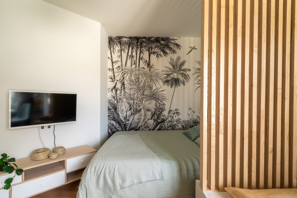 Bedroom - scandinavian bedroom idea in Nantes