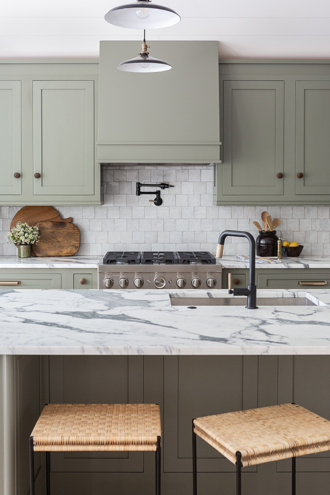 Inspiration for a transitional kitchen remodel in Atlanta