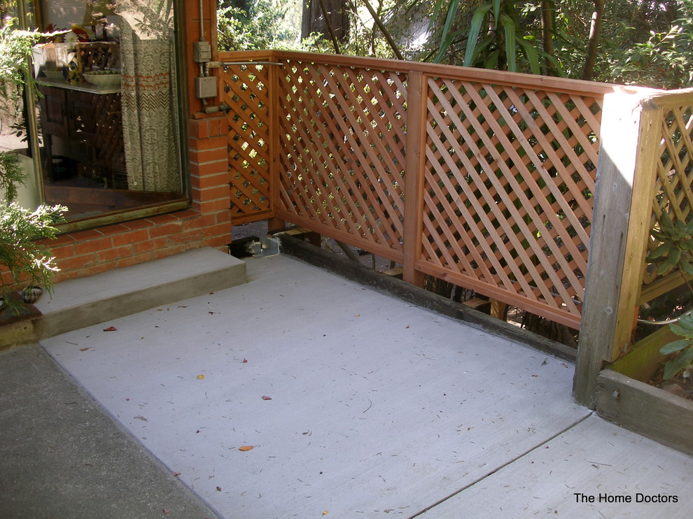 Inspiration for a small traditional backyard patio in San Francisco with a water feature, concrete pavers and no cover.