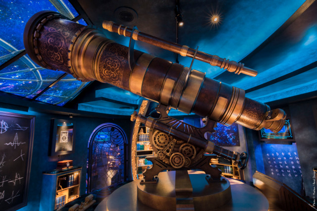 Royal Caribbean Cruise Lines Escape Room eklektisch-wohnbereich