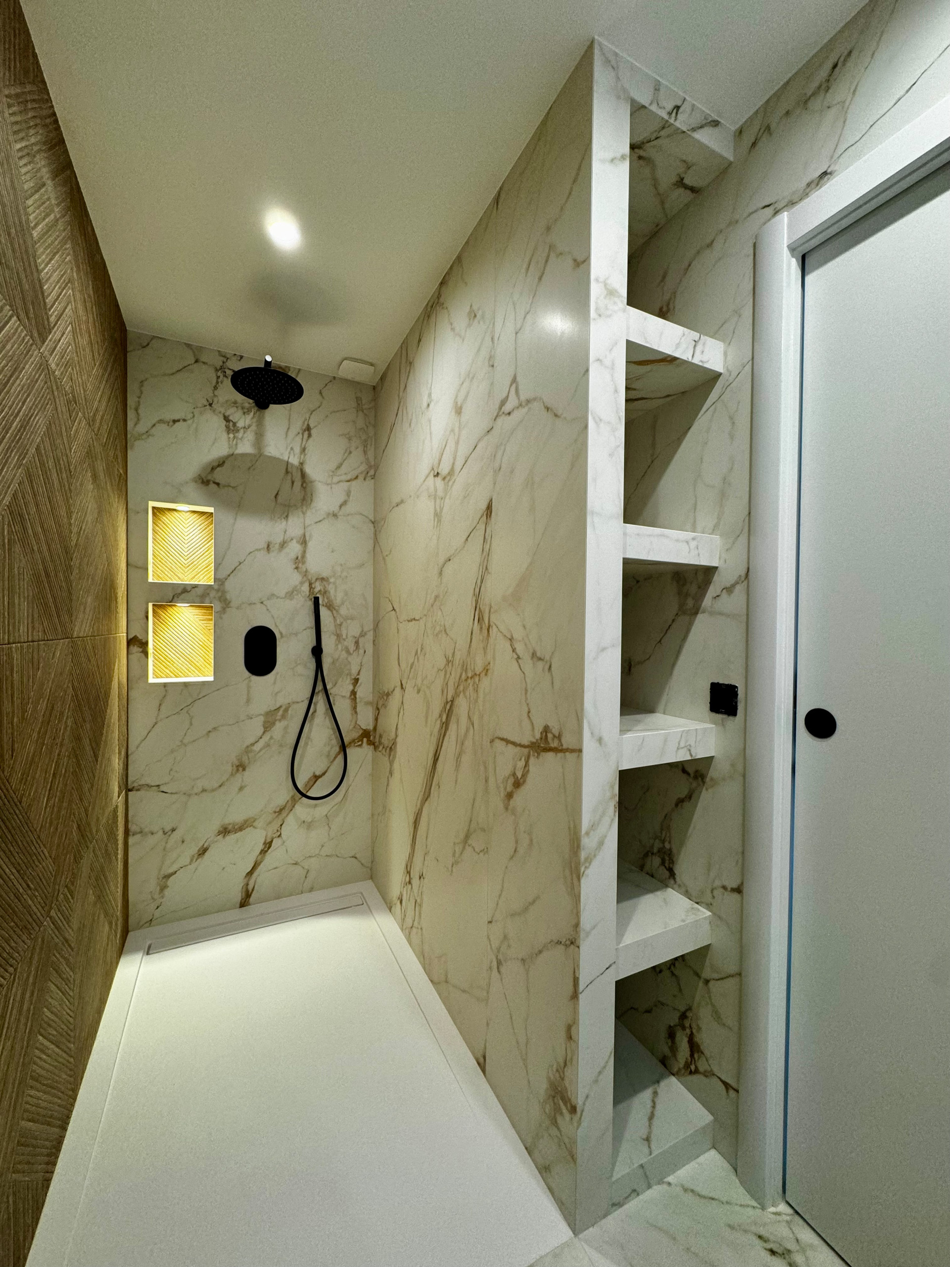 Création d'une Salle de Douche dans une chambre parentale