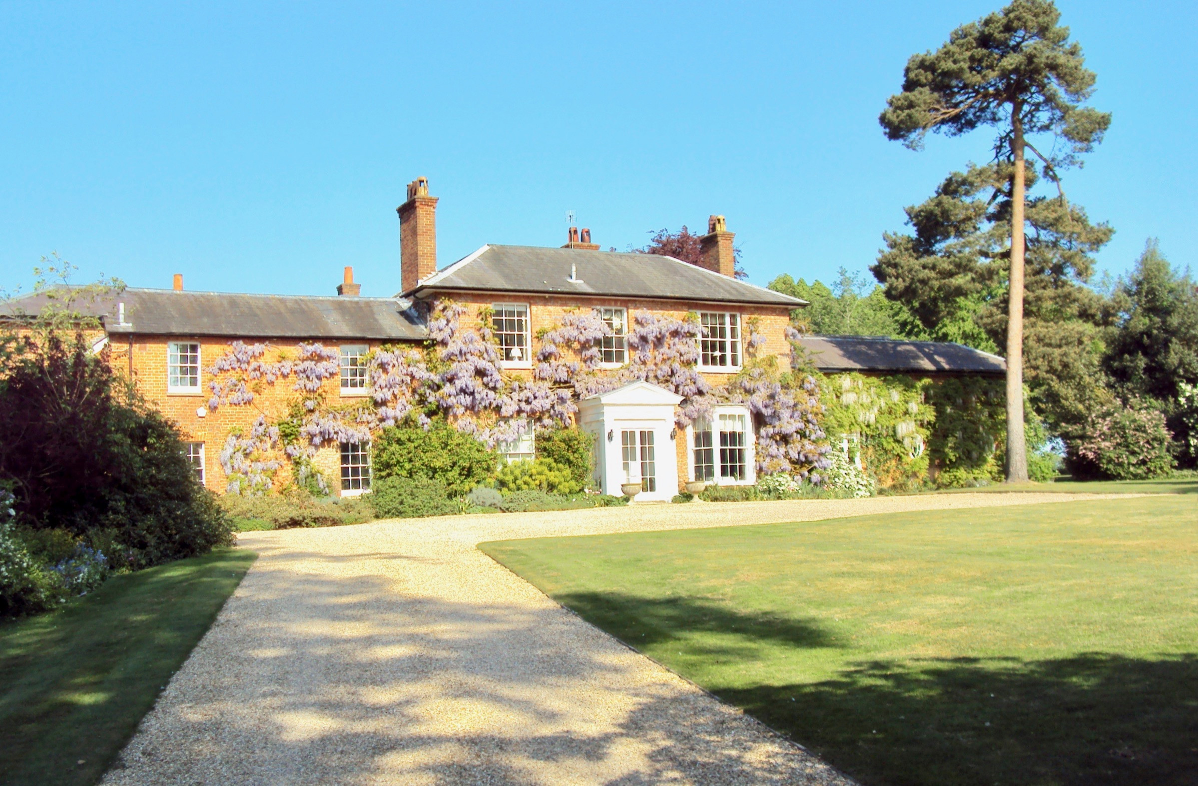 Large Country Garden
