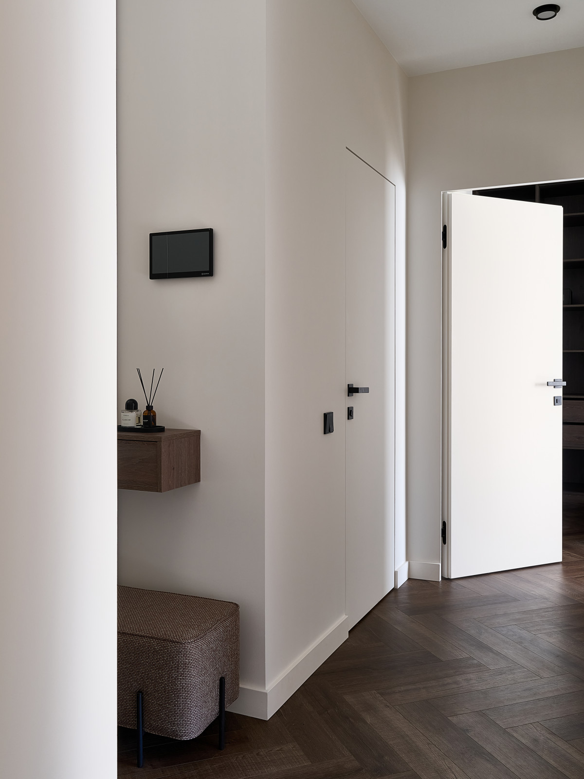 Квартира по дизайн-проекту студии 9.10 interior. Санкт-Петербург