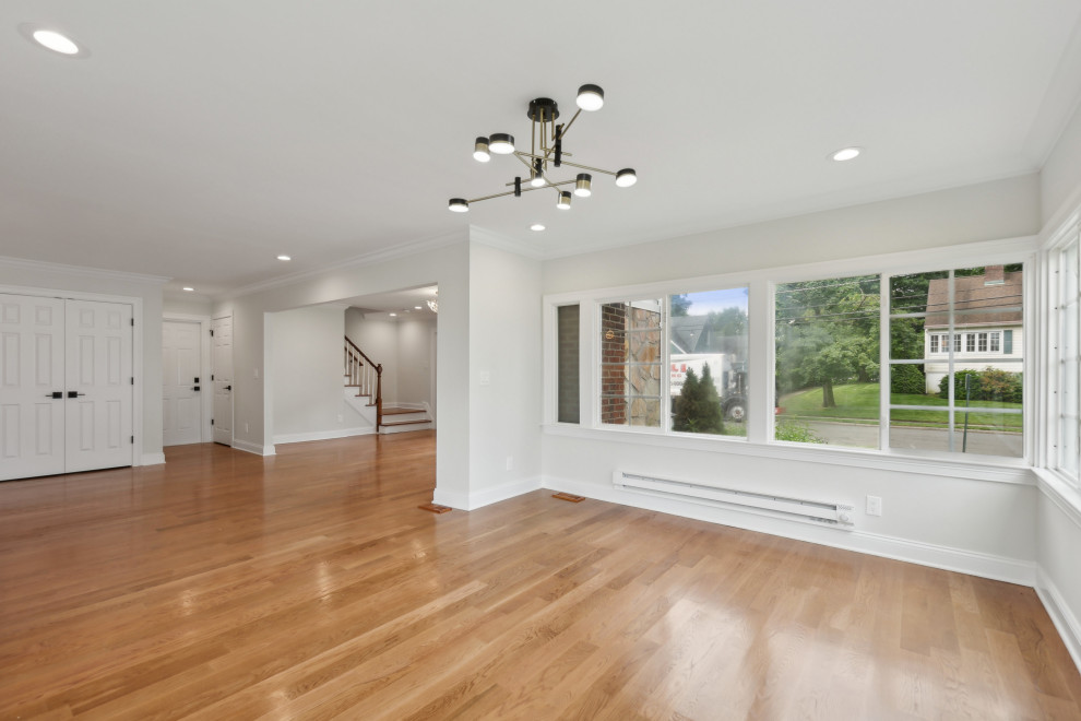 Front Living Room with Window Bank