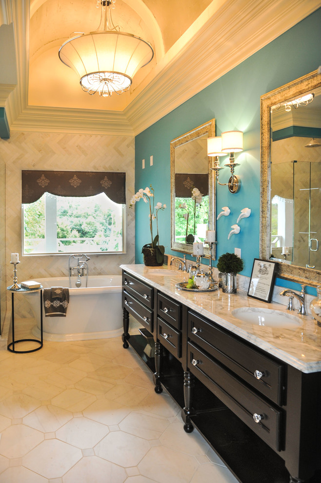 This is an example of a large contemporary bathroom in Louisville.