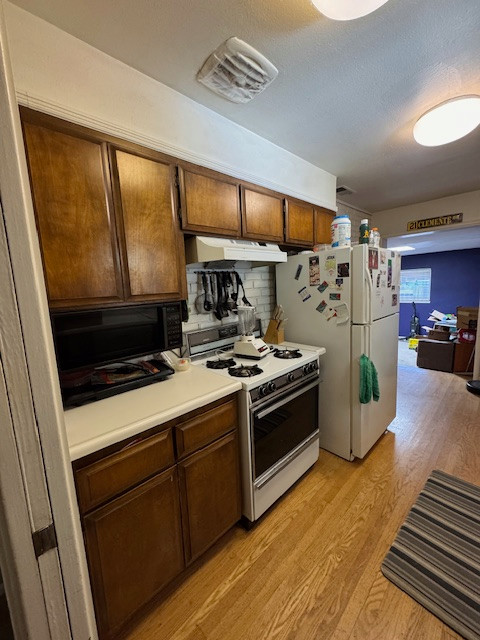 1950's Garden of the Gods Bungalow Remodel