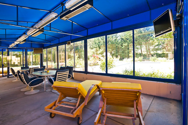 Homs Court contemporary-veranda
