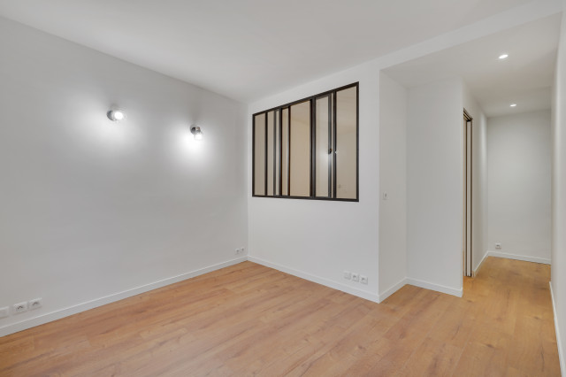 Transformation d'un studio en T2 klassisk-vardagsrum