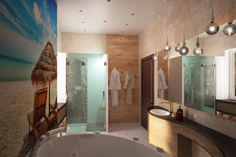 Ванная с мозаичным панно