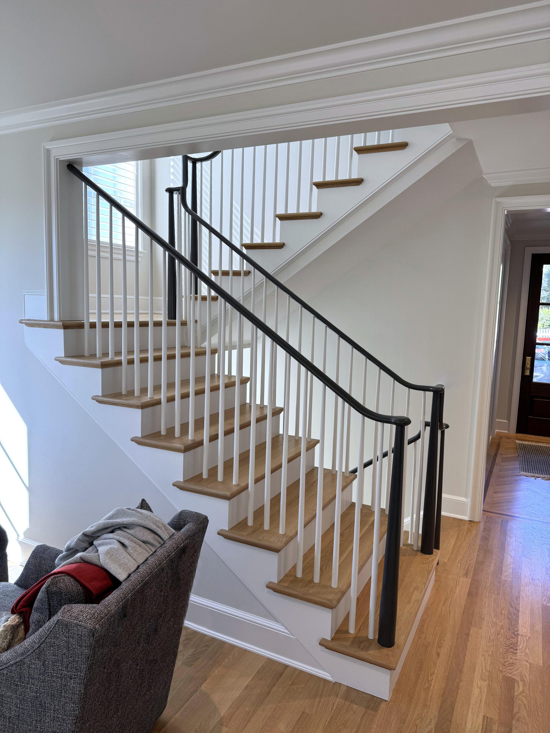 142_Airy Staircase with Over the Post Balustrade, Arlington, VA