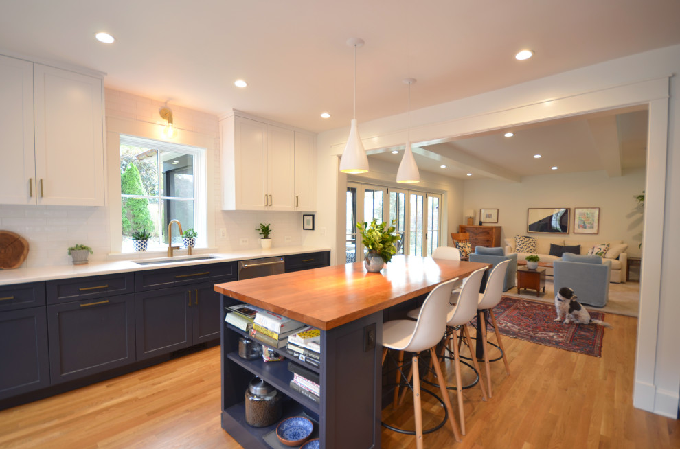 Example of a transitional kitchen design in DC Metro