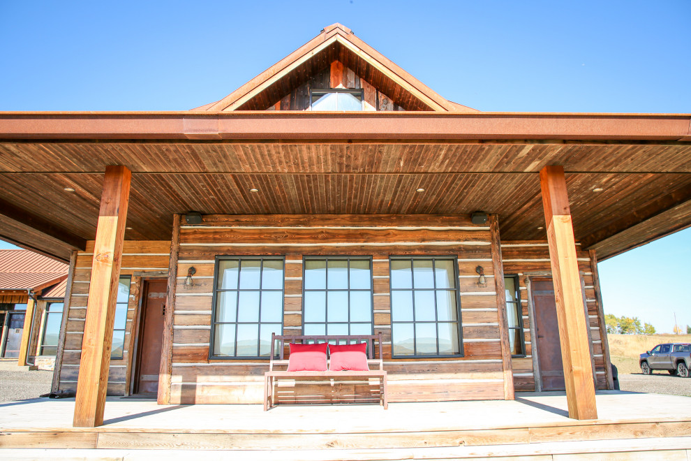 Inspiration for a rustic home design remodel in Calgary