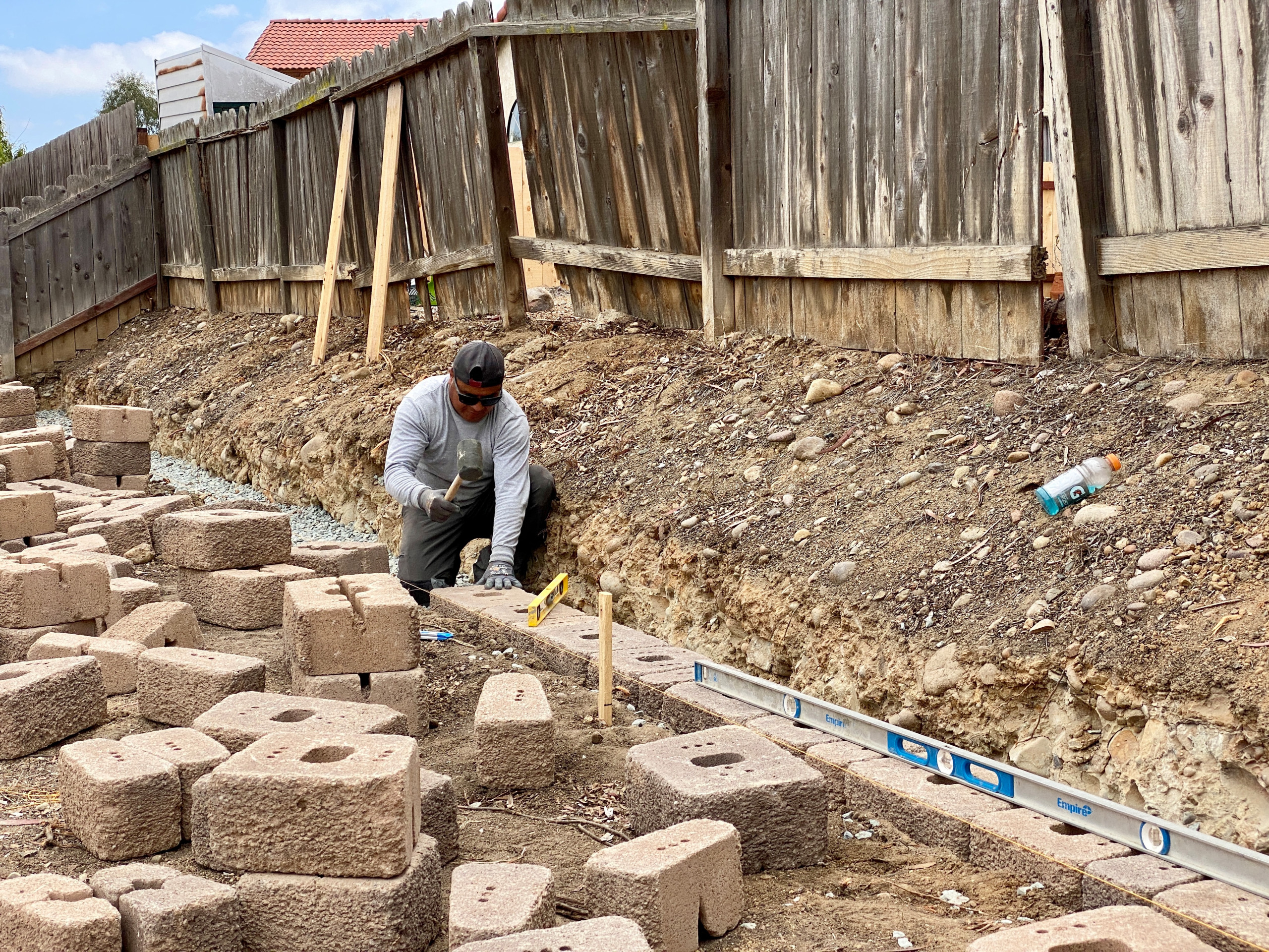 Installing a Country Manor Keystone Wall in Mira Mesa