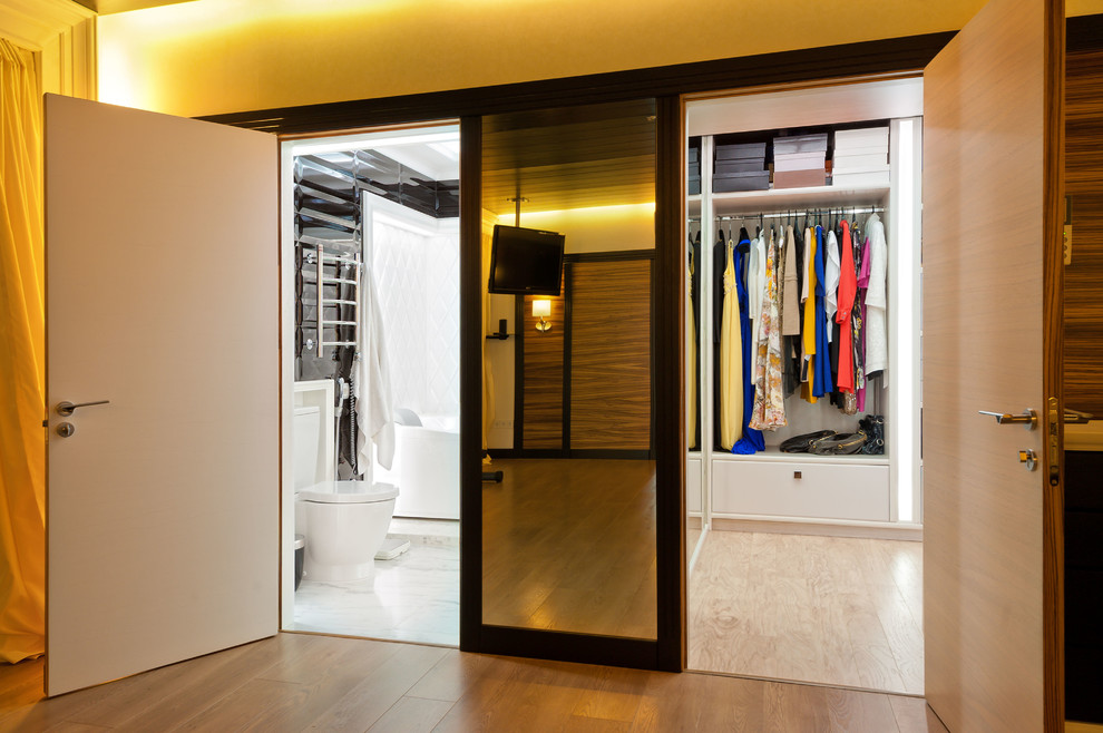 "неоклассический контраст" 2х уровневая квартира