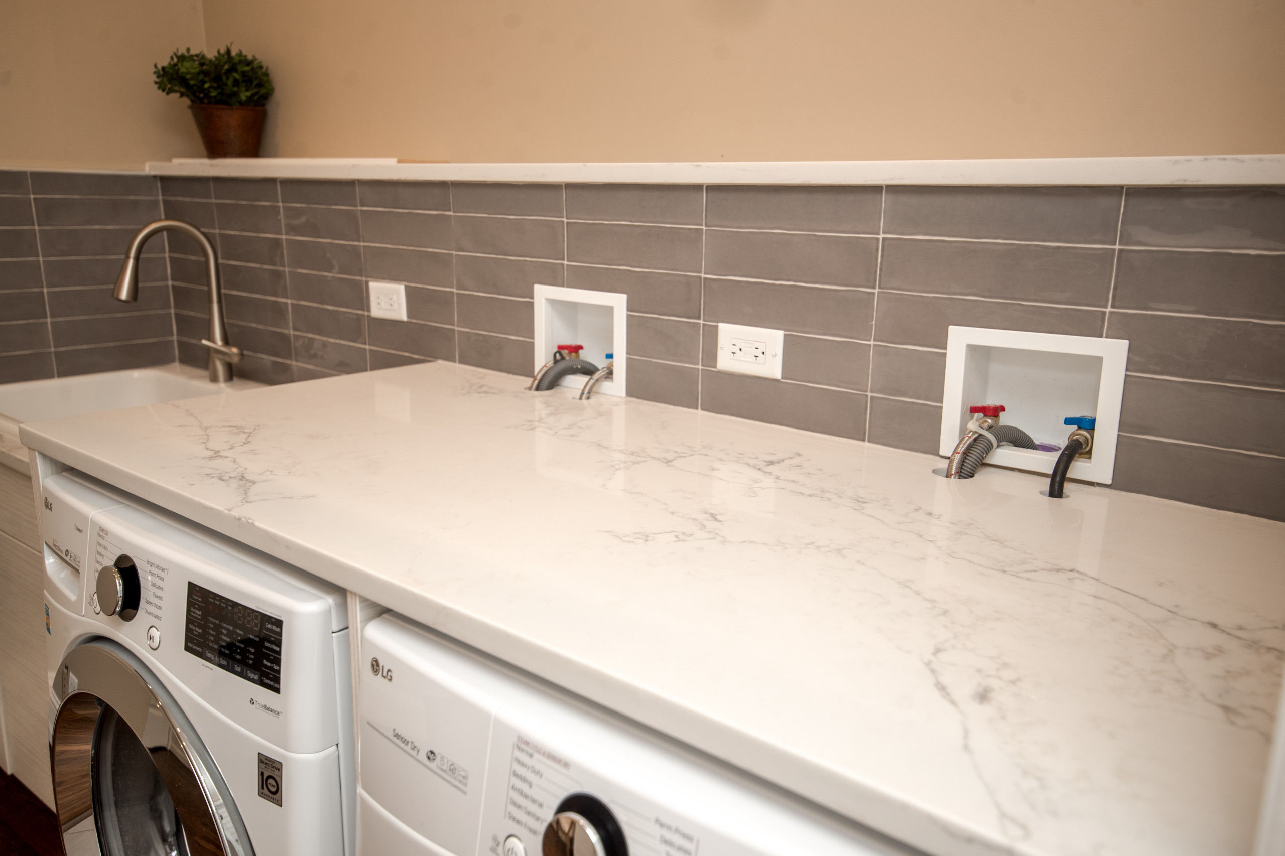 Laundry room & lighting