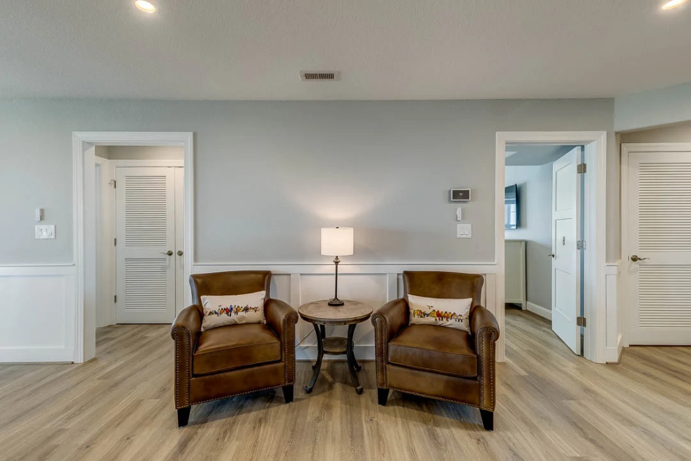 Dolphin Watch (2023)