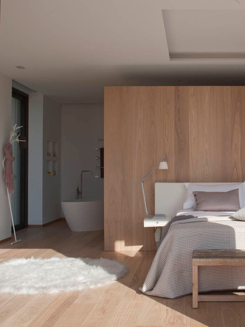 AC3 contemporary-bedroom