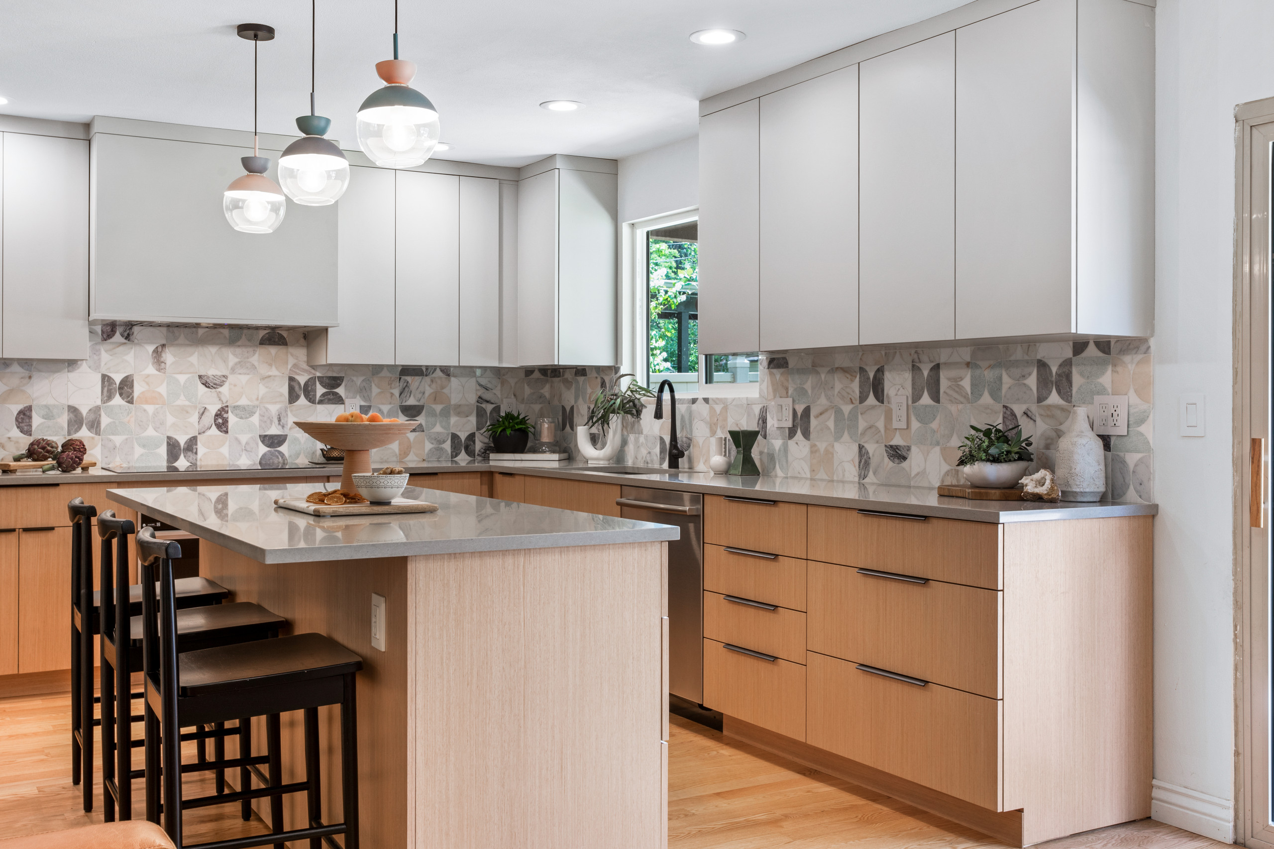 Popular Cabinet Door Styles for Kitchens of All Kinds, image size:2560x1706