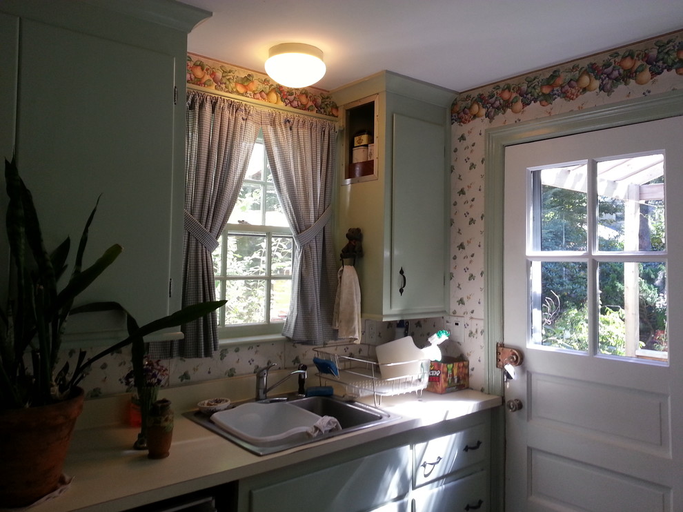 This is an example of an eclectic kitchen in Newark.
