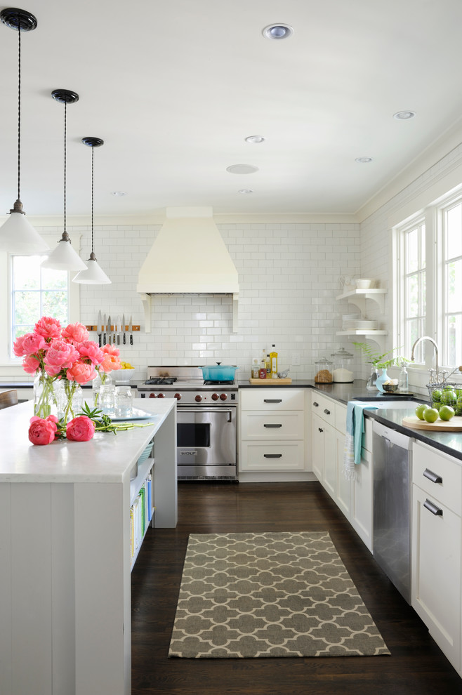 Design ideas for a classic kitchen.