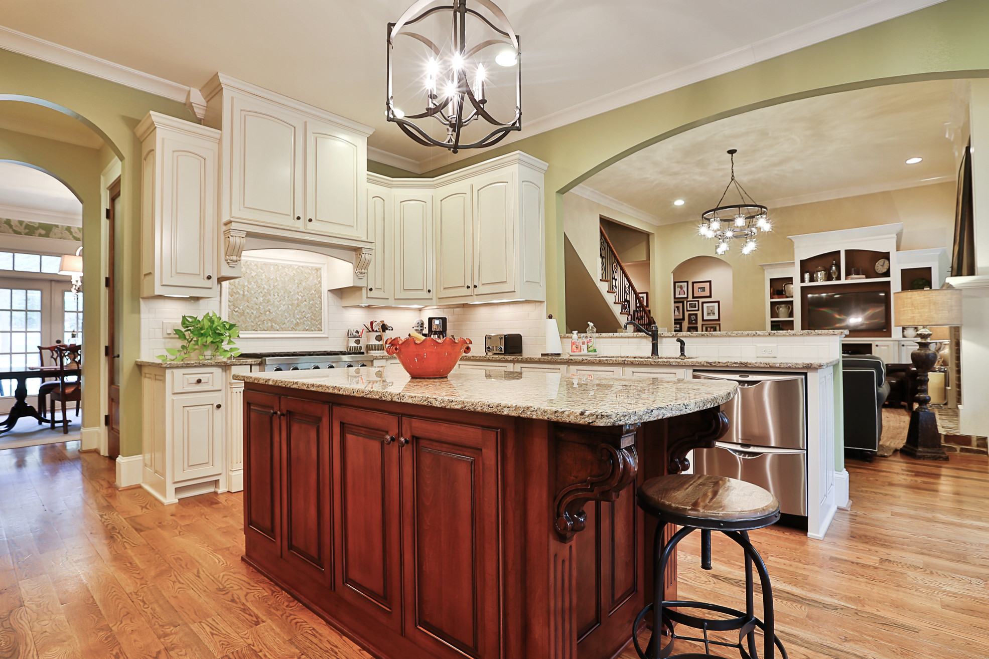 Traditional Kitchen Installation