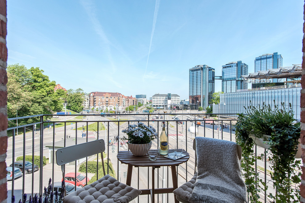 Bild på en skandinavisk balkong