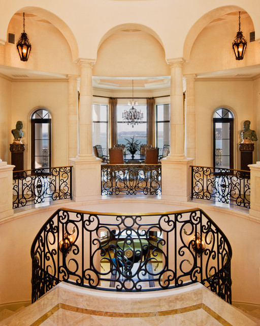 Lakeside Estates mediterraneen-escalier