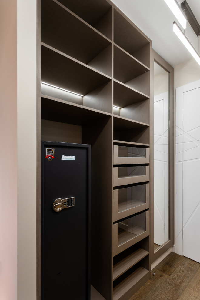 Проект с яркой детской комнатой