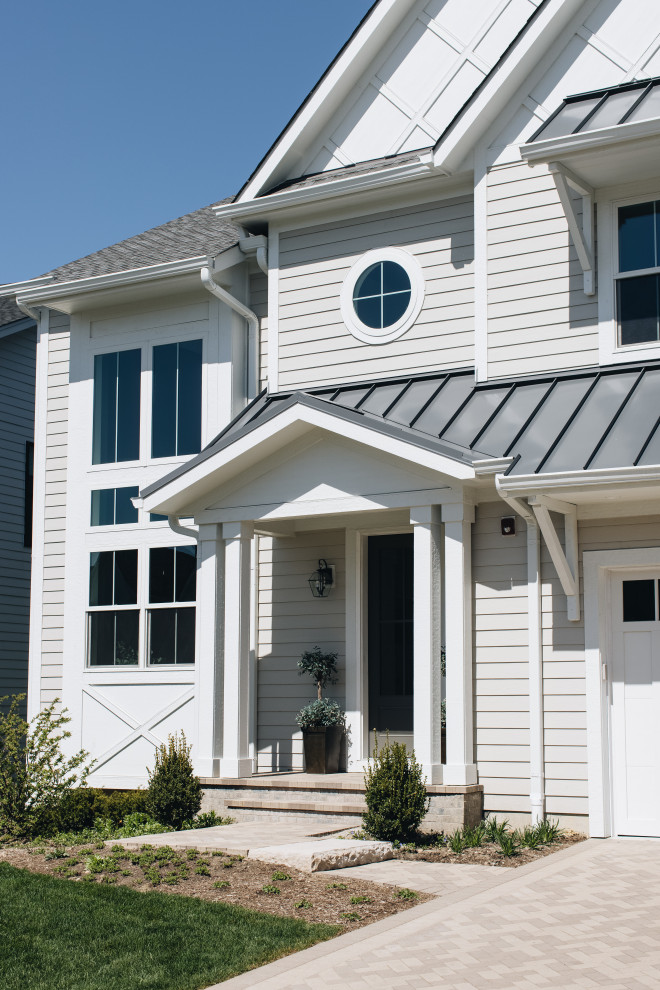 Home design - transitional home design idea in Chicago