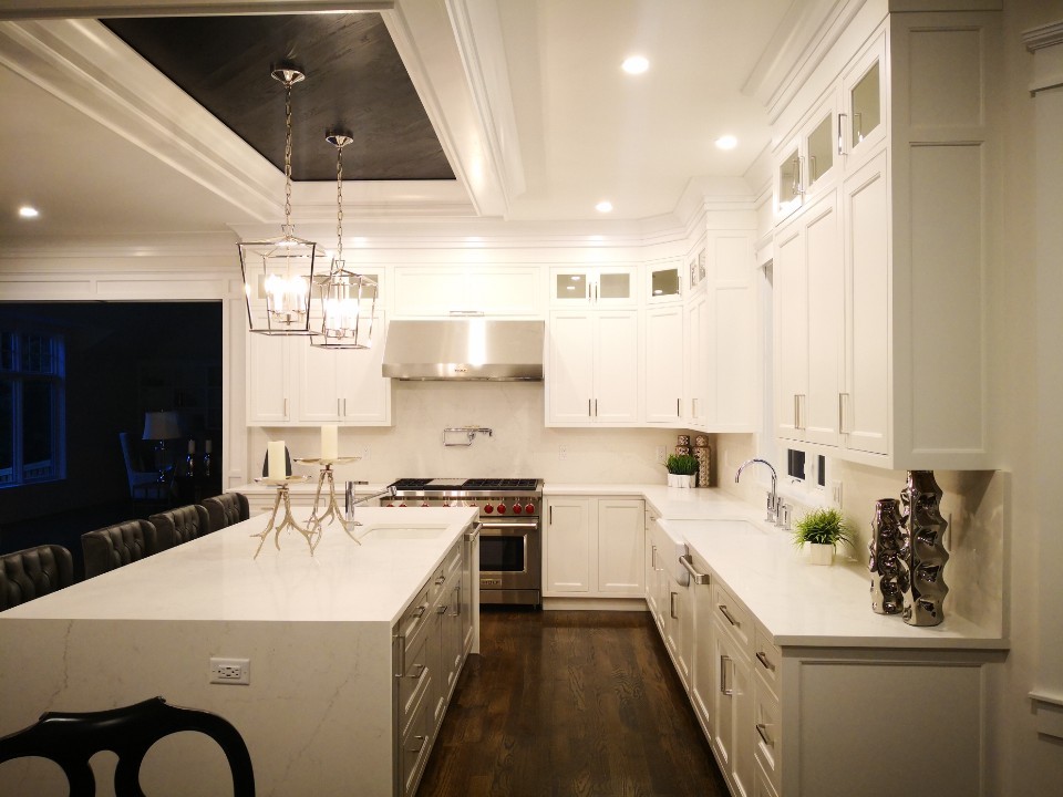Example of a transitional kitchen design in Boston