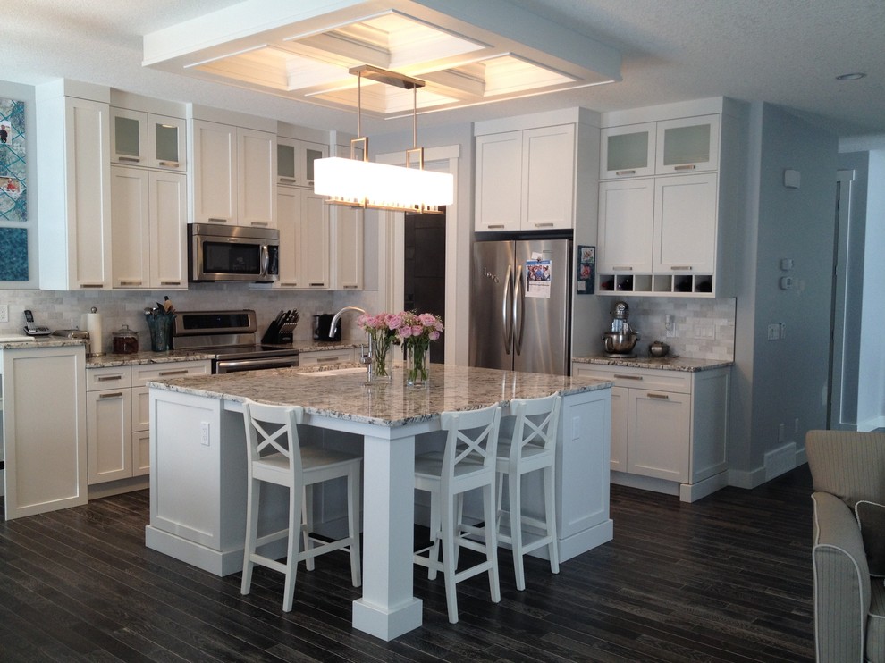 Inspiration for a transitional kitchen remodel in Calgary