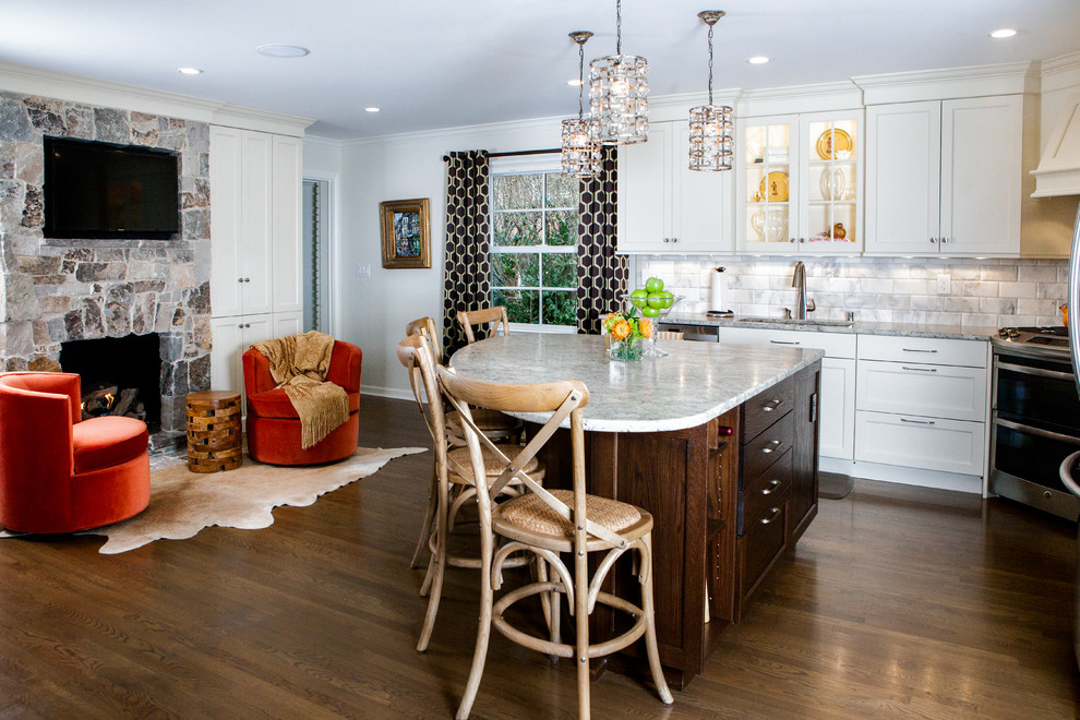 Home design - transitional home design idea