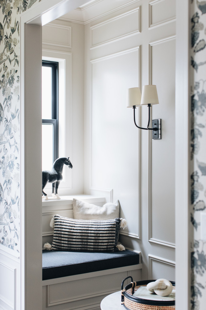 Inspiration for a transitional home design remodel in Chicago