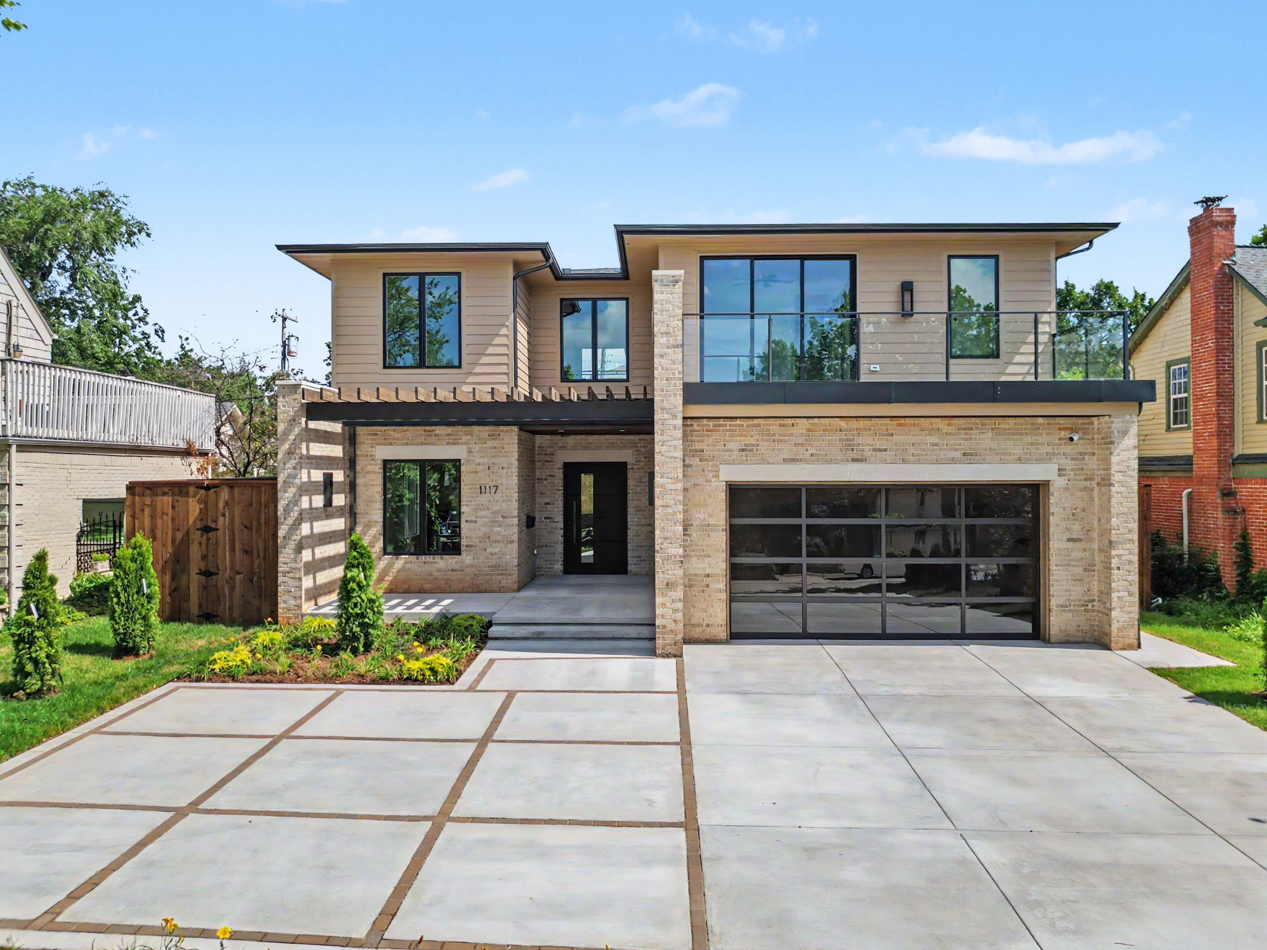 1117 Luxury Build
