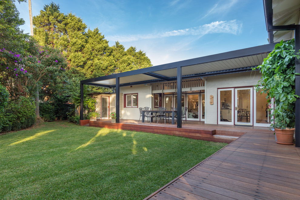This is an example of a contemporary patio in Sydney.