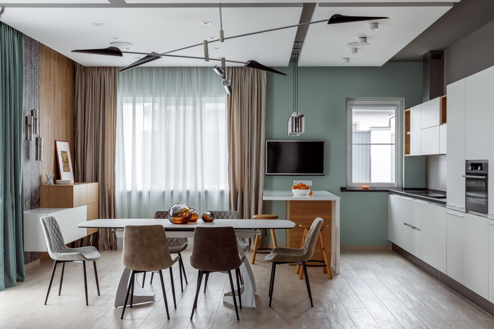 Дом, умный дом(фотографии кухни-гостиной)