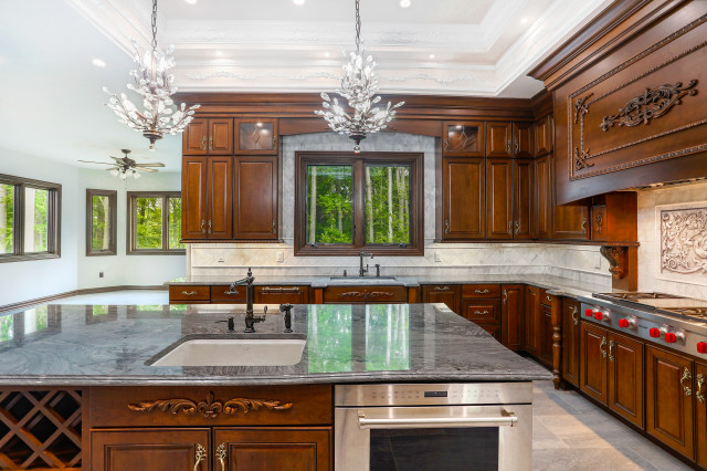 Custom Kitchen Cabinets klassisch-kueche