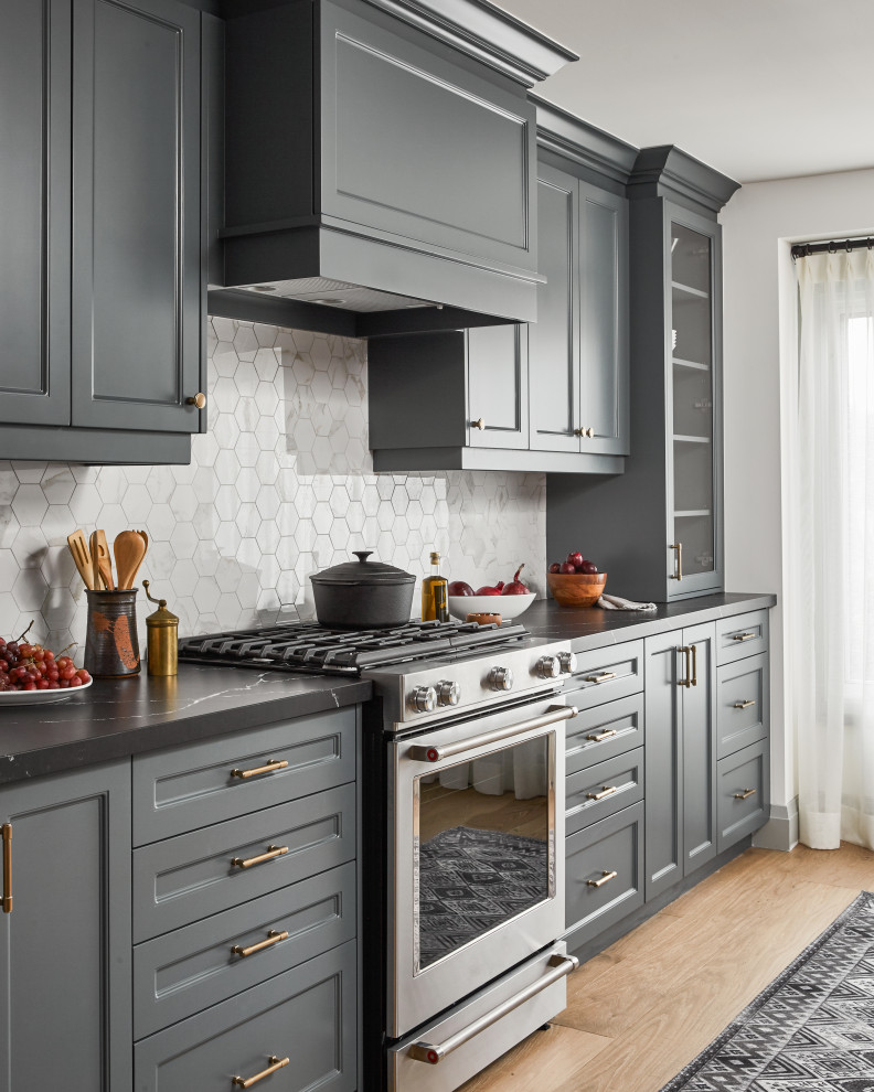 Inspiration for a transitional kitchen remodel in Toronto