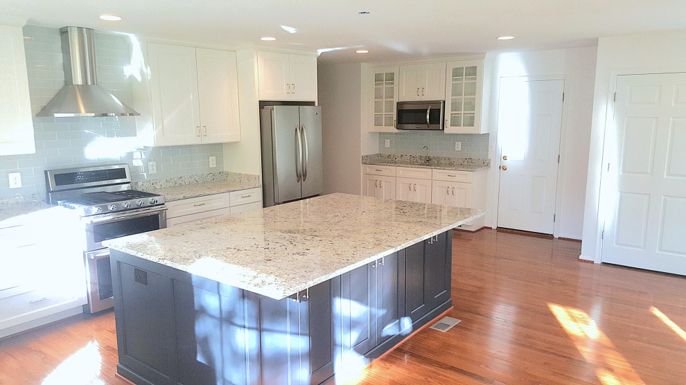 Two Toned Sunny Kitchen