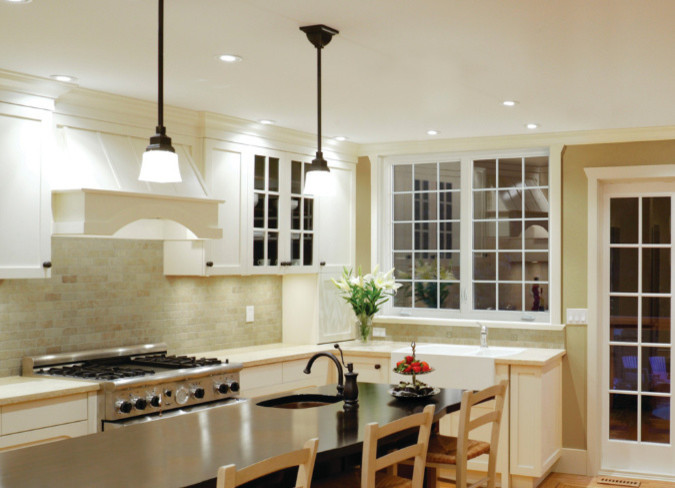 Example of a transitional kitchen design in Detroit