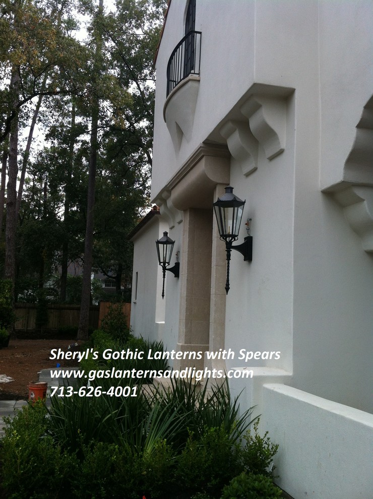 Sheryl's Gothic Gas Lanterns with Spear